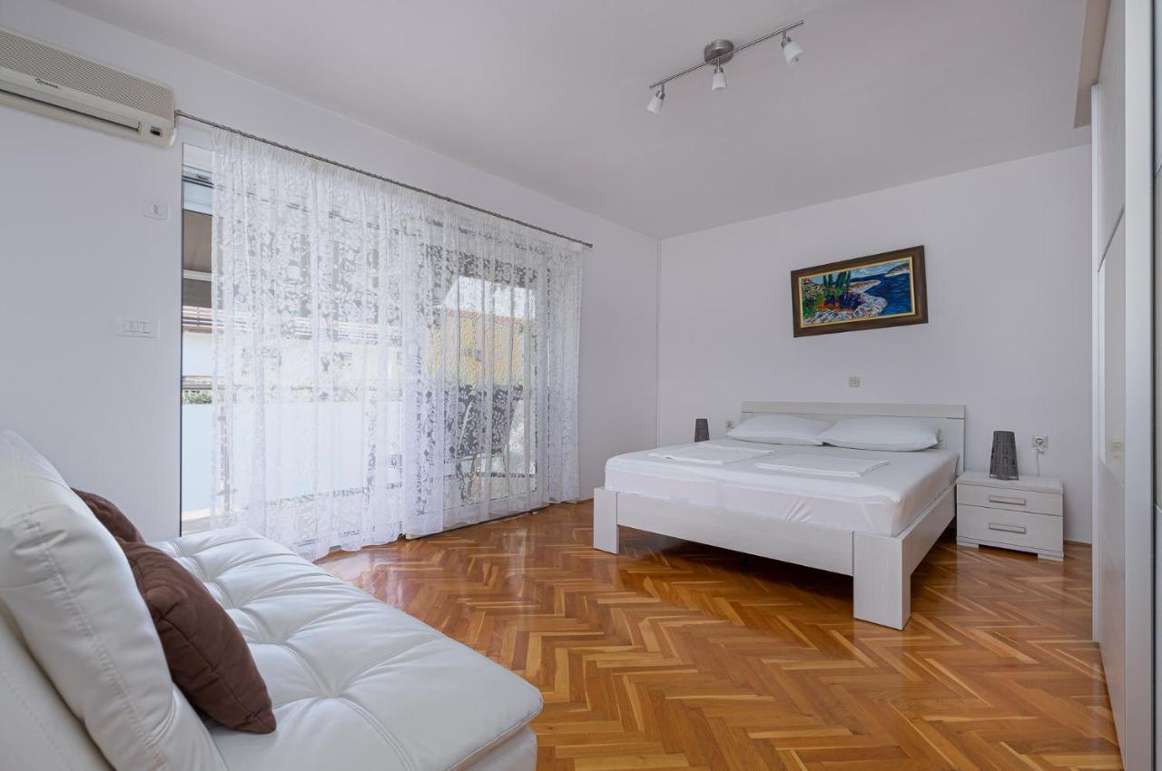Apartament Haus Eva Novigrad  Zewnętrze zdjęcie