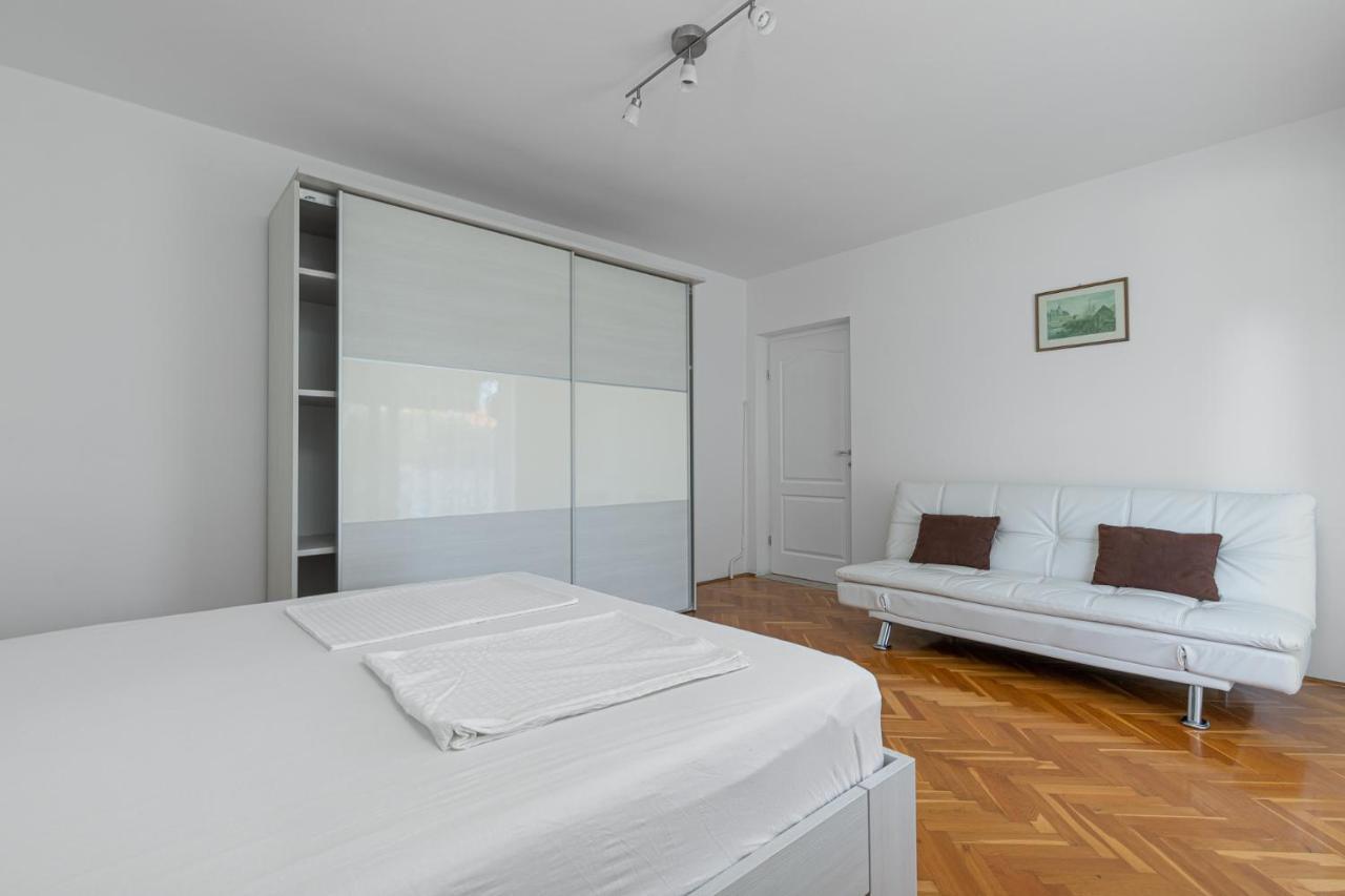 Apartament Haus Eva Novigrad  Zewnętrze zdjęcie